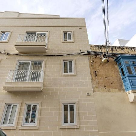 A Lovely 1Br Home With Balcony Just Off The Coast By 360 Estates Saint Julian's Екстериор снимка