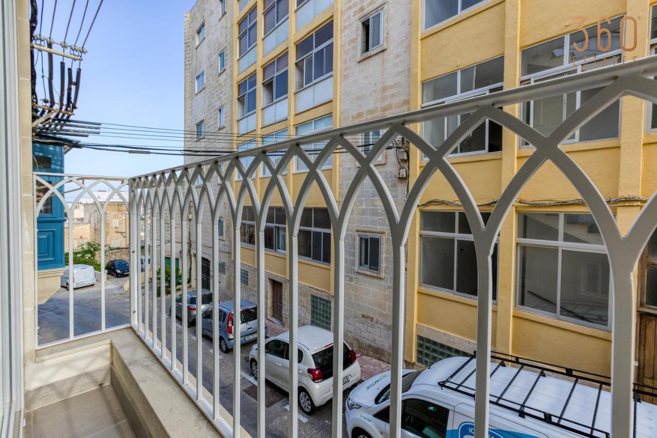 A Lovely 1Br Home With Balcony Just Off The Coast By 360 Estates Saint Julian's Екстериор снимка