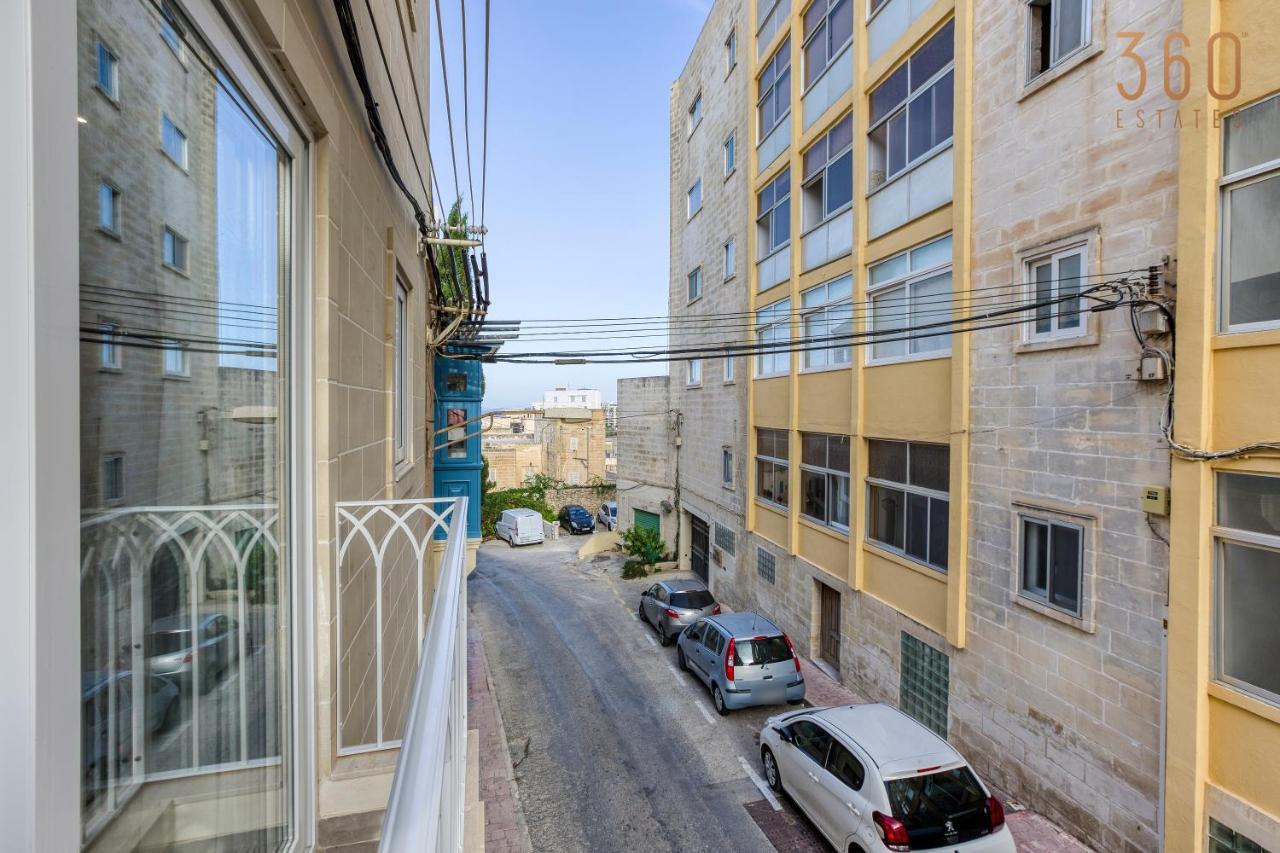 A Lovely 1Br Home With Balcony Just Off The Coast By 360 Estates Saint Julian's Екстериор снимка
