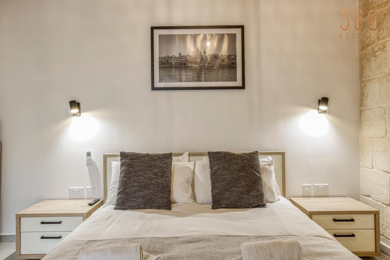 A Lovely 1Br Home With Balcony Just Off The Coast By 360 Estates Saint Julian's Екстериор снимка